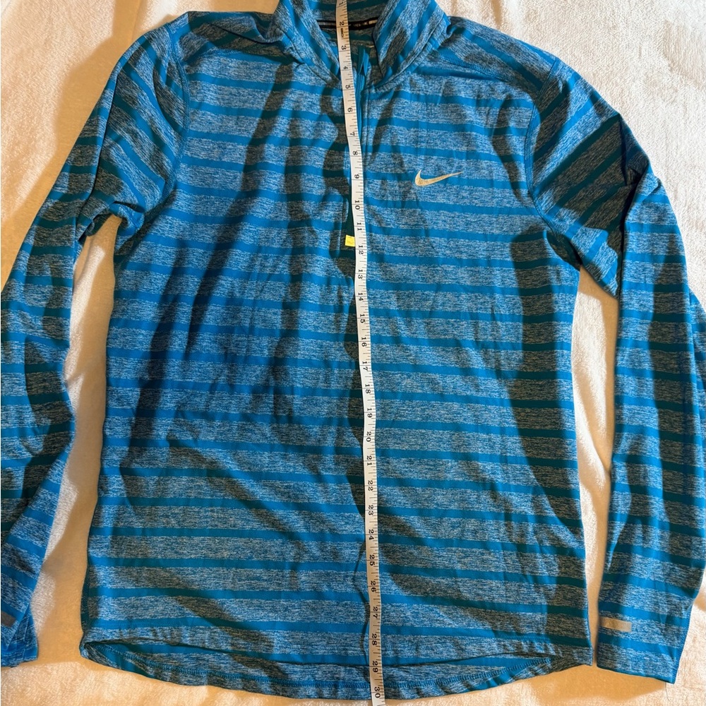 Men’s medium Nike Teal and Gray Dri-FIT Pullover - Picture 4 of 6